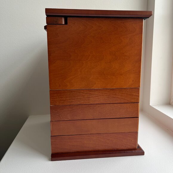 NWOB Lori Greiner 'For Your Ease Only' large, felt-lined wooden jewelry Box - Picture 8 of 16